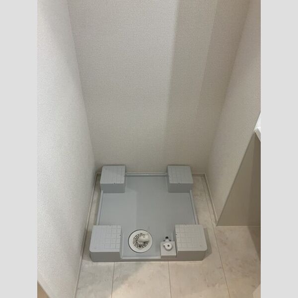 その他 (洗濯機置場)