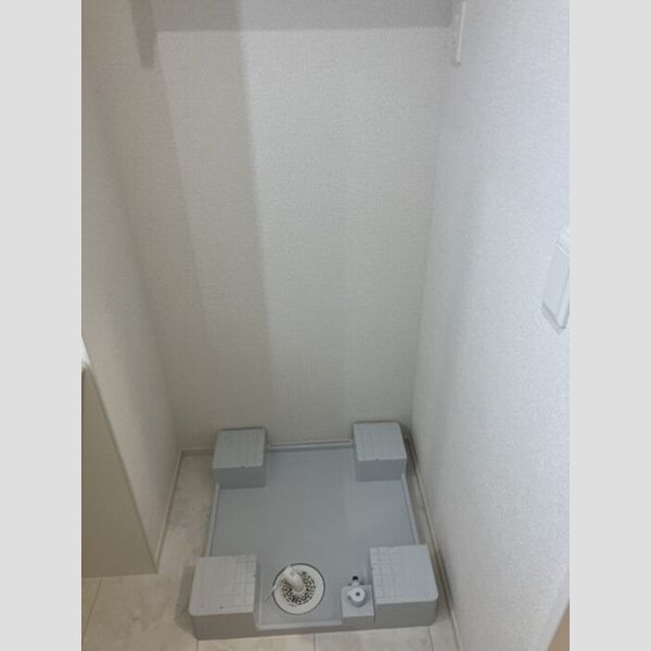 その他 (洗濯機置場)