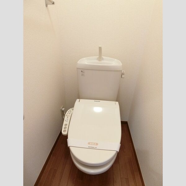 トイレ (温水洗浄暖房便座)