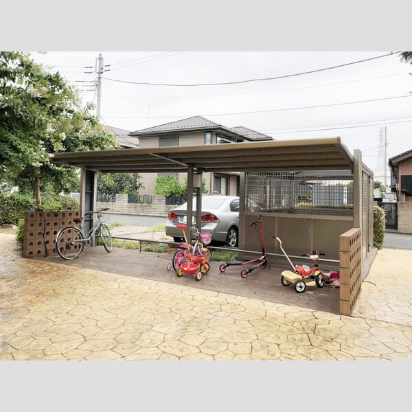 その他 (駐輪場)