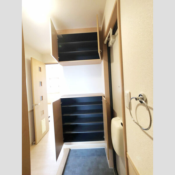 玄関 (玄関)