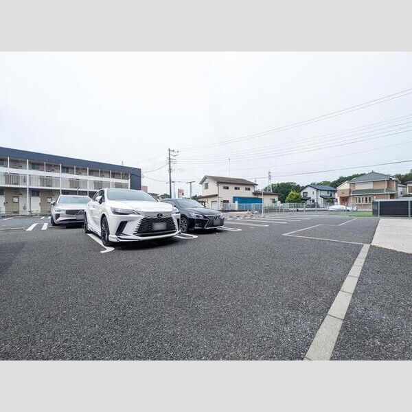 駐車場 (駐車場)
