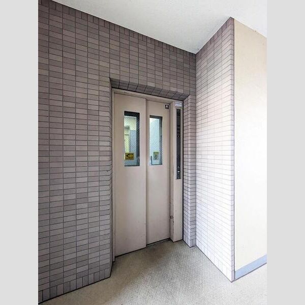 現地周辺 (エレベーター)