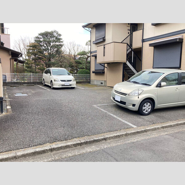 駐車場 (駐車場)