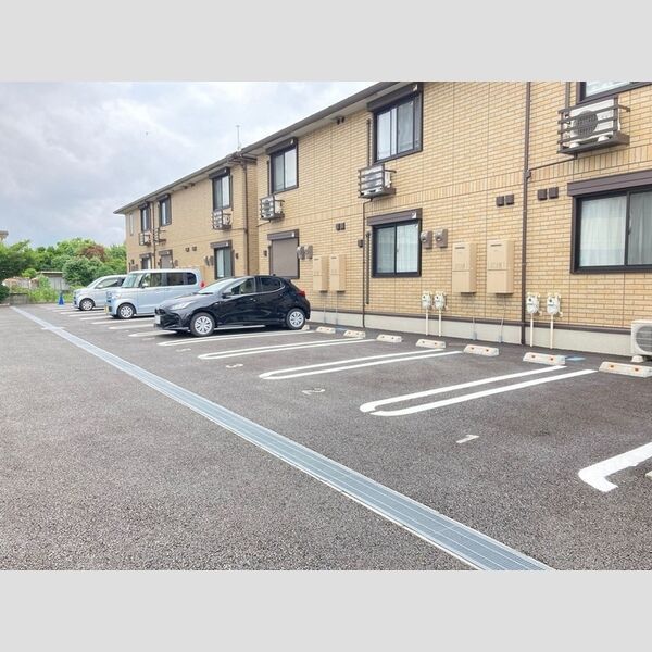 駐車場 (駐車場)