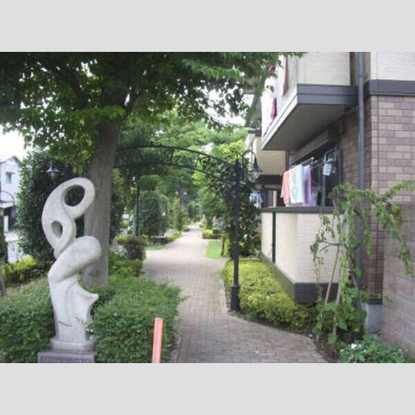 現地周辺 (大和市「まちのグッドデザイン賞」受賞物件)