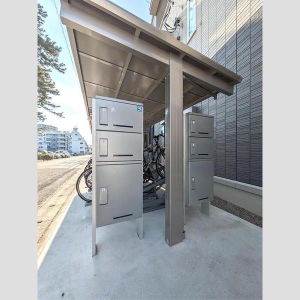 現地周辺 (宅配ボックス)