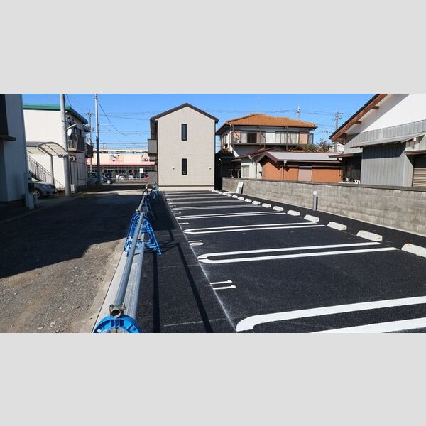 現地周辺 (駐車場)