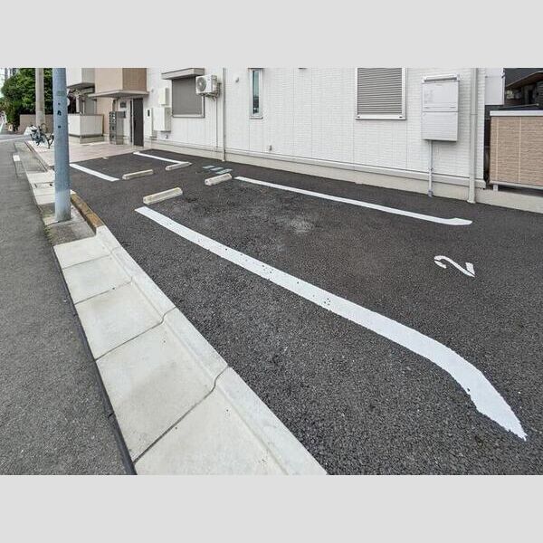 駐車場 (駐車場)