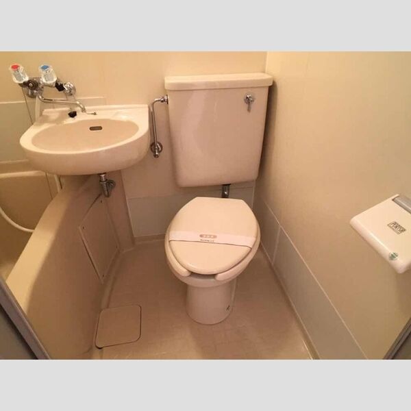 トイレ (トイレです。)