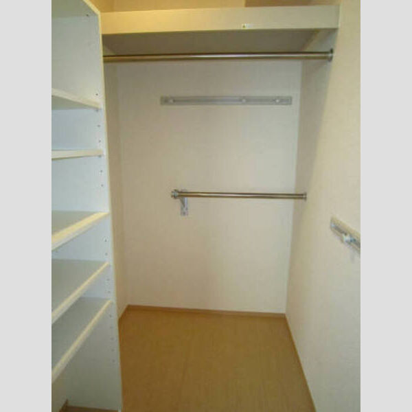 収納 (ウォークインクローゼット)