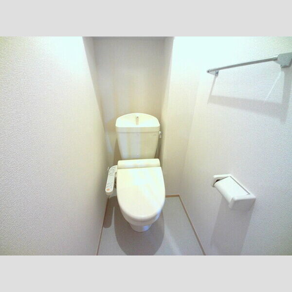 トイレ (温水洗浄暖房便座)