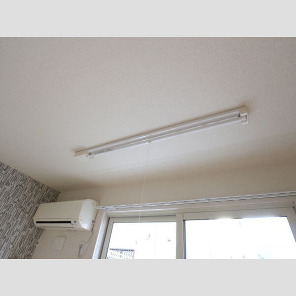 その他 (室内物干し)