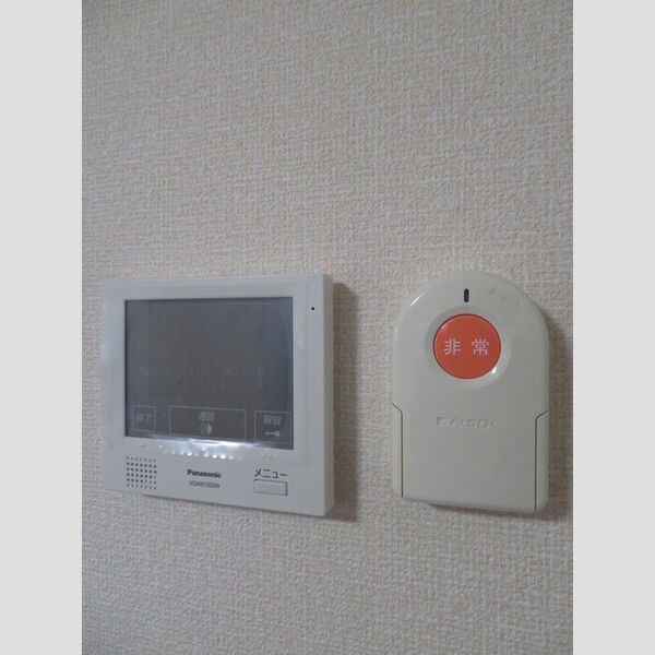 その他設備 (インターホン&ALSOK非常ボタンです。)