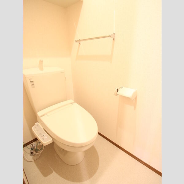 トイレ (温水洗浄便座)