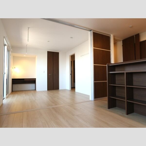 居室・リビング (リビングからの眺め)