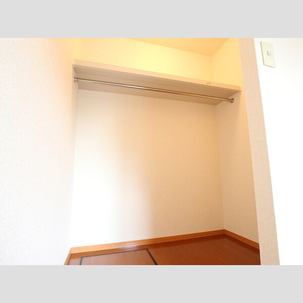 収納 (ウォークインクローゼット)