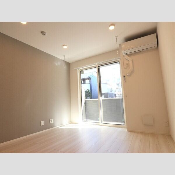 居室・リビング (リビング(別角度))