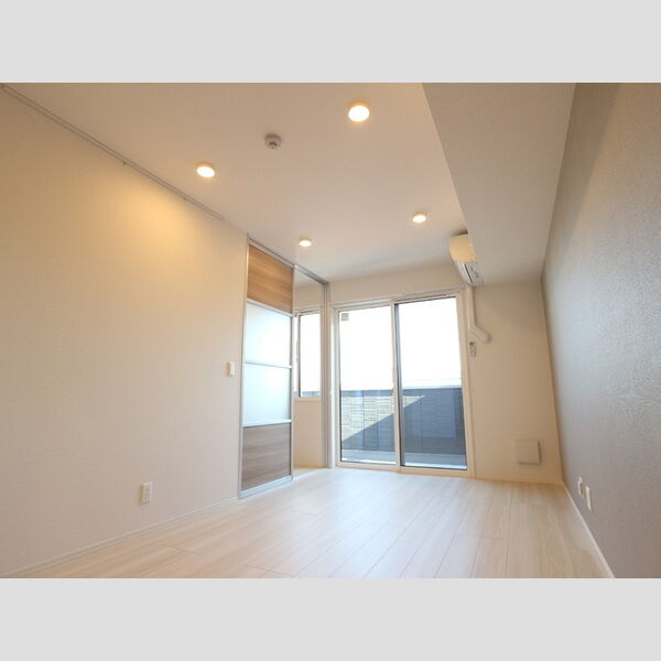 居室・リビング (リビング(別角度))