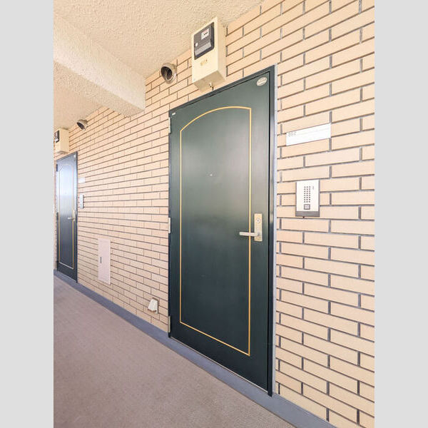 玄関 (玄関ドア)