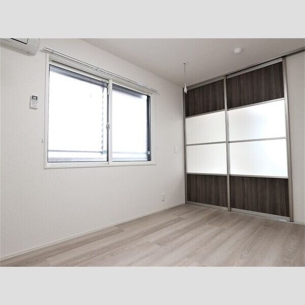 その他 (洋室①)