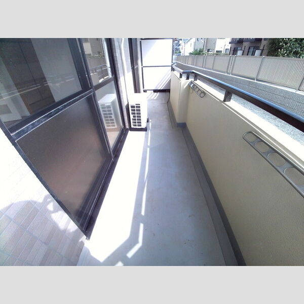 バルコニー・ベランダ (バルコニー)