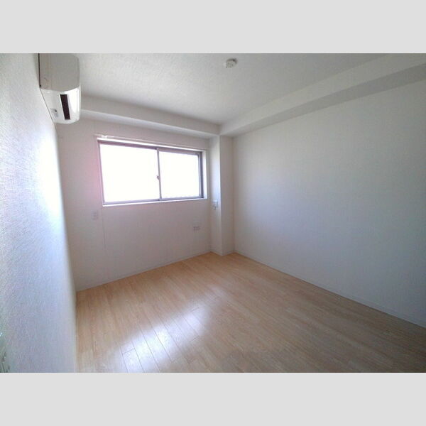 その他 (エアコン完備の洋室)