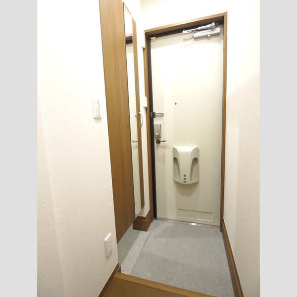 玄関 (玄関)