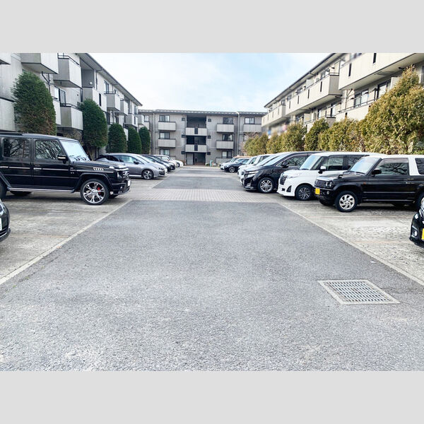 駐車場 (駐車場)