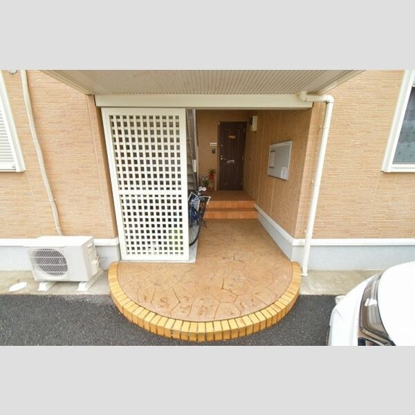 エントランス (エントランス)