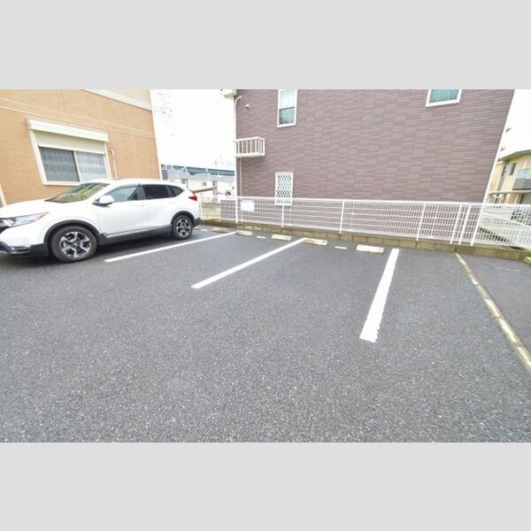 駐車場 (駐車場)