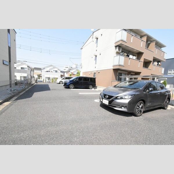 駐車場 (駐車場)