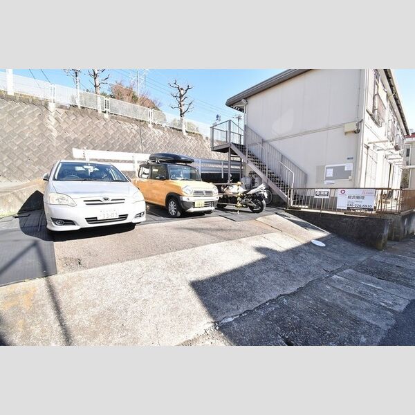 駐車場 (駐車場)