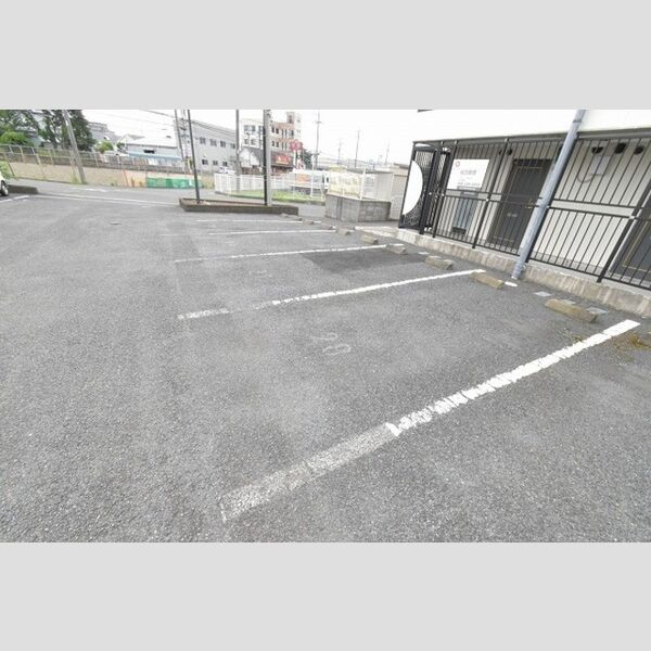 駐車場 (駐車場)