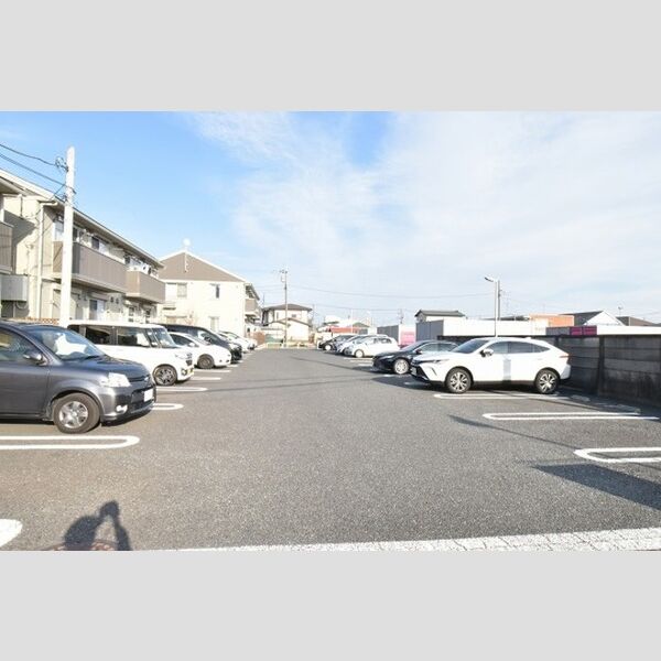 駐車場 (駐車場)