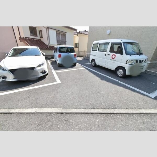 駐車場 (駐車場)