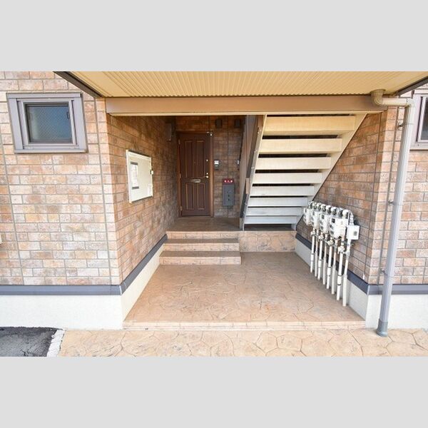 エントランス (エントランス)