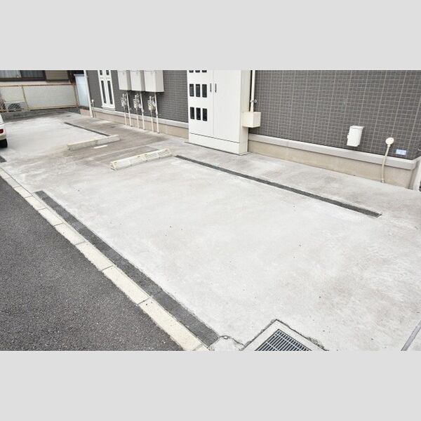 駐車場 (駐車場)