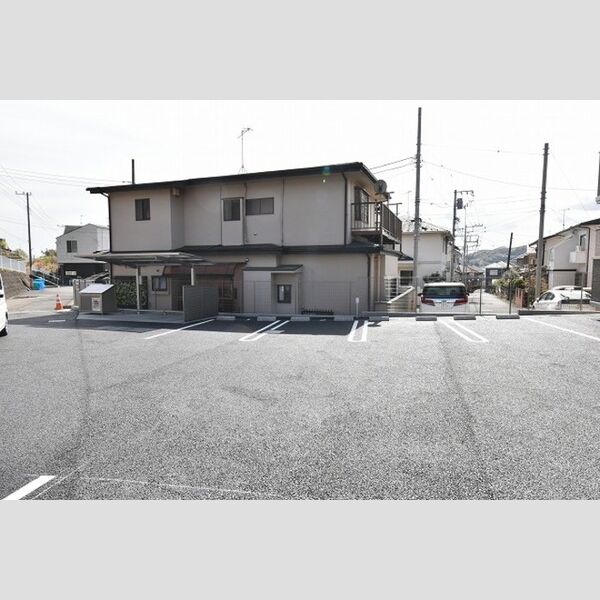 駐車場 (駐車場)