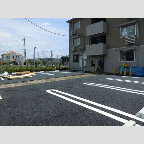 駐車場 (♪6月9日現在です♪)