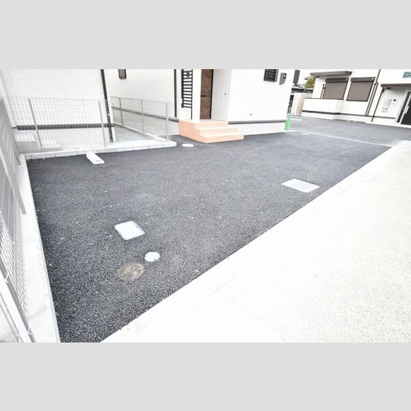 駐車場 (駐車場)
