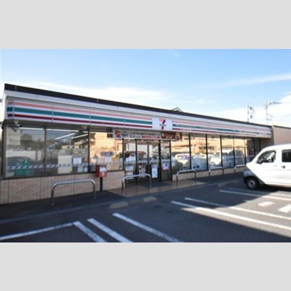 現地周辺 (セブンイレブン寒川駅前店)