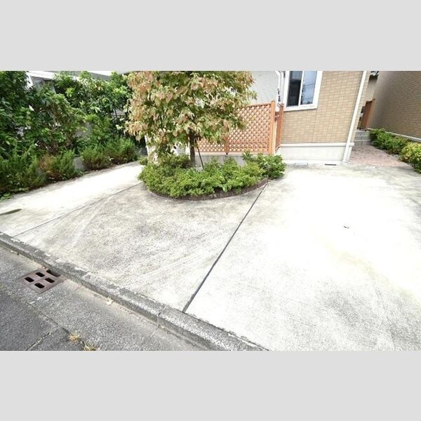 駐車場 (駐車場2台付き)