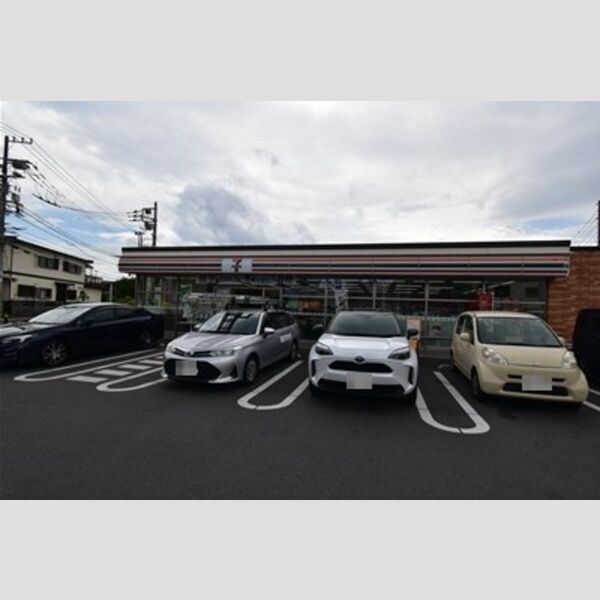 現地周辺 (セブンイレブン海老名東柏ヶ谷2丁目店(383m徒歩約5分))