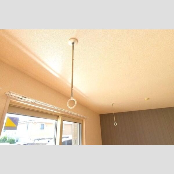 その他 (室内物干し)