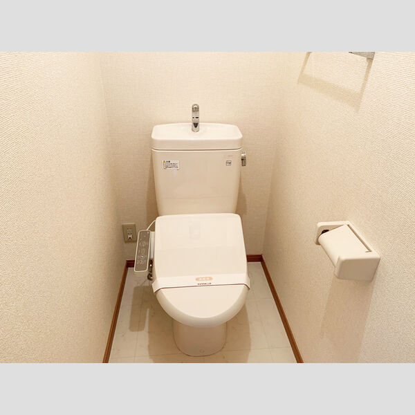 トイレ (温水洗浄便座)