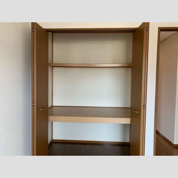 収納 (収納)