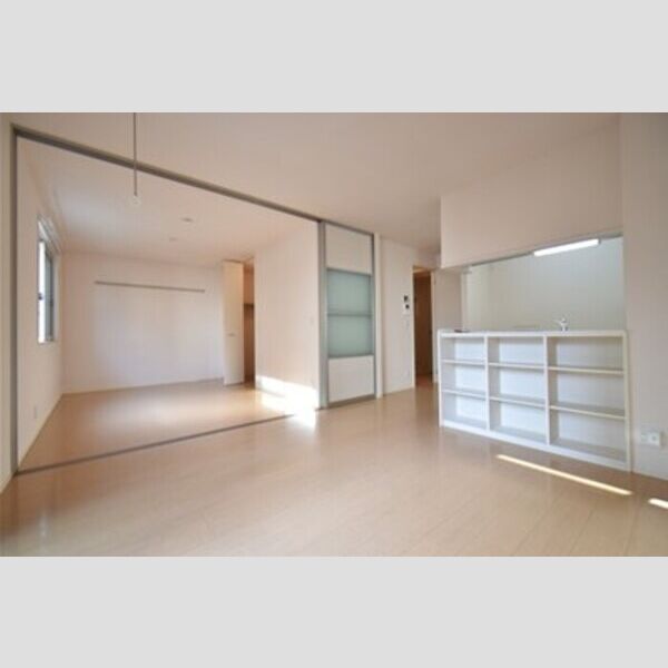 居室・リビング (リビングダイニングと居室)