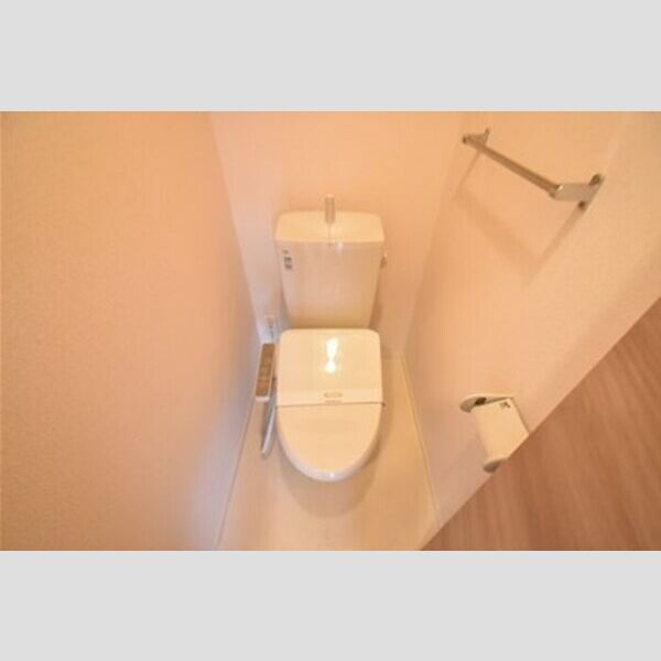 トイレ (トイレ)