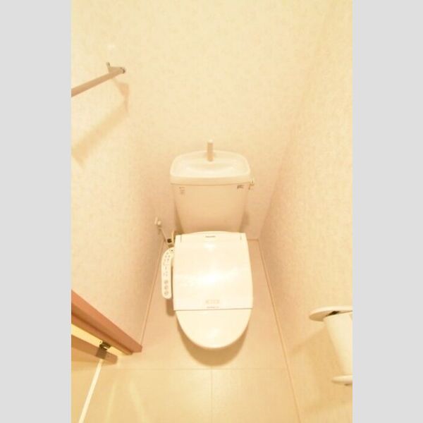 トイレ (温水洗浄暖房便座)